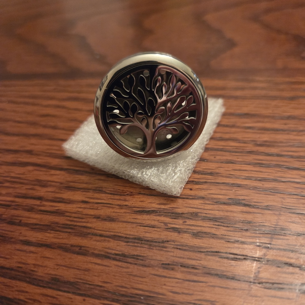 Tree Of LifeCar Diffuser Locket with Multi-Color Pads - Picture 5 of 5
